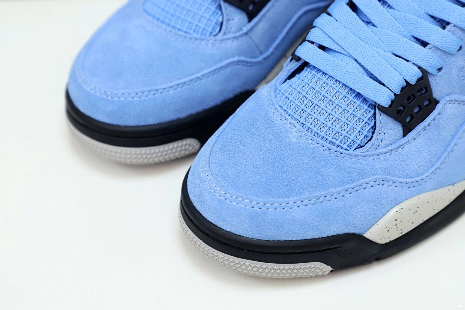 JORDAN 4 UNIVERSITY BLUE AIR 0928